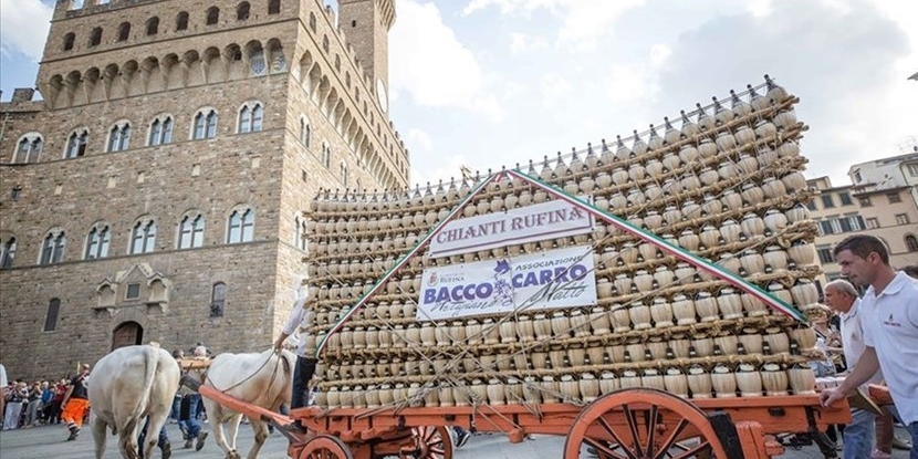 Bacco Artigiano - il Carro di Rufina in Piazza Signoria