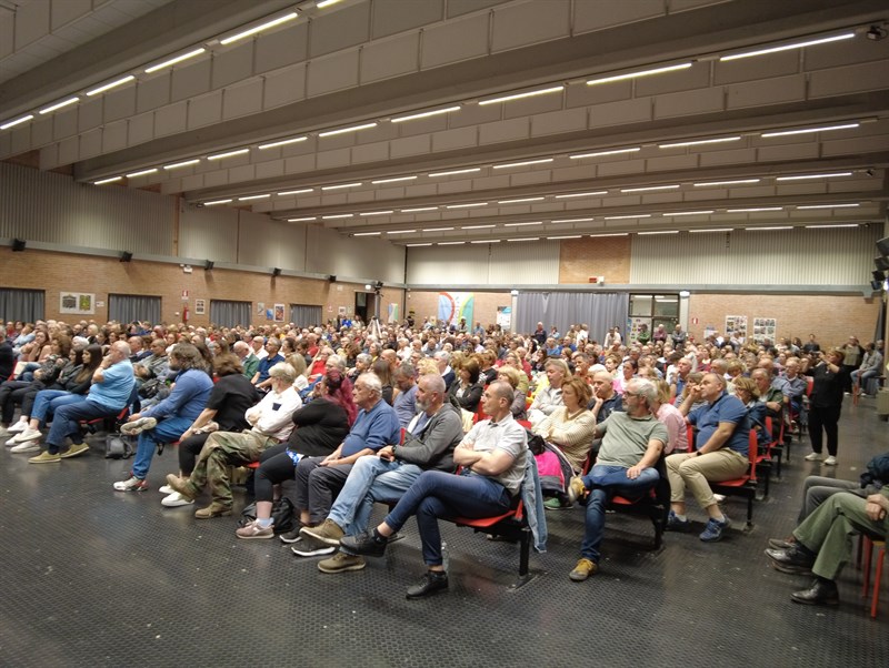 Il pubblico presente durante l'incontro