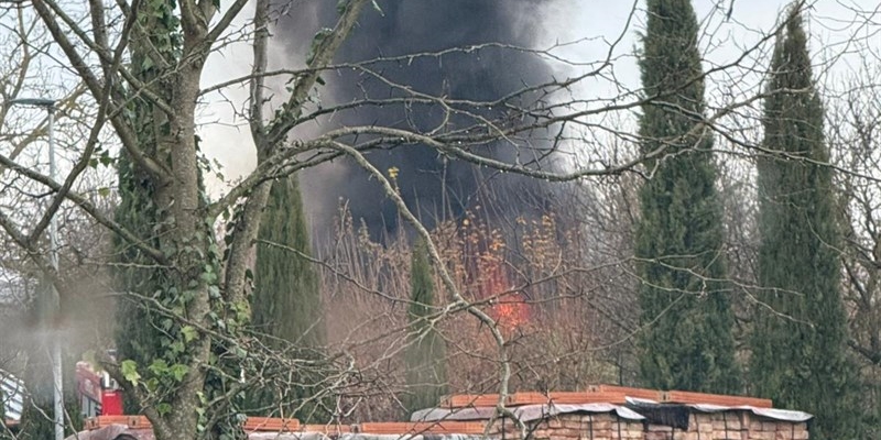 Incendio a Pian dell'Isola