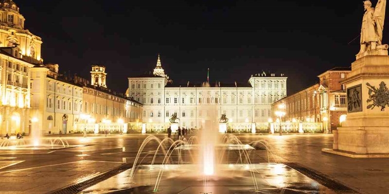 Questa città italiana è considerata la piccola Parigi: stupenda in questo periodo