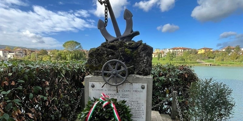 Il monumento al Lago di Montelleri