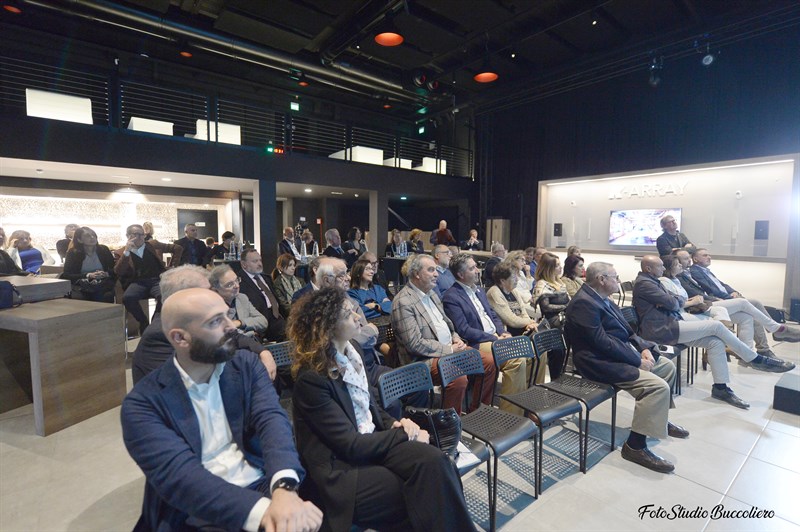 La Sala dele conferenza lionistica. 