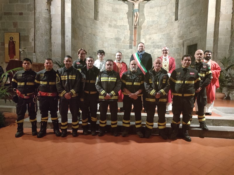 Foto ricordo con il sindaco Paolo Omoboni e il Pievano don Luciano Marchetti 