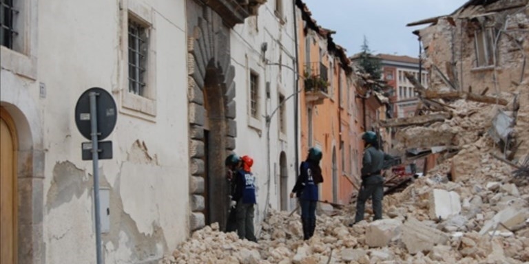 2009 - Terremoto a L'Aquila