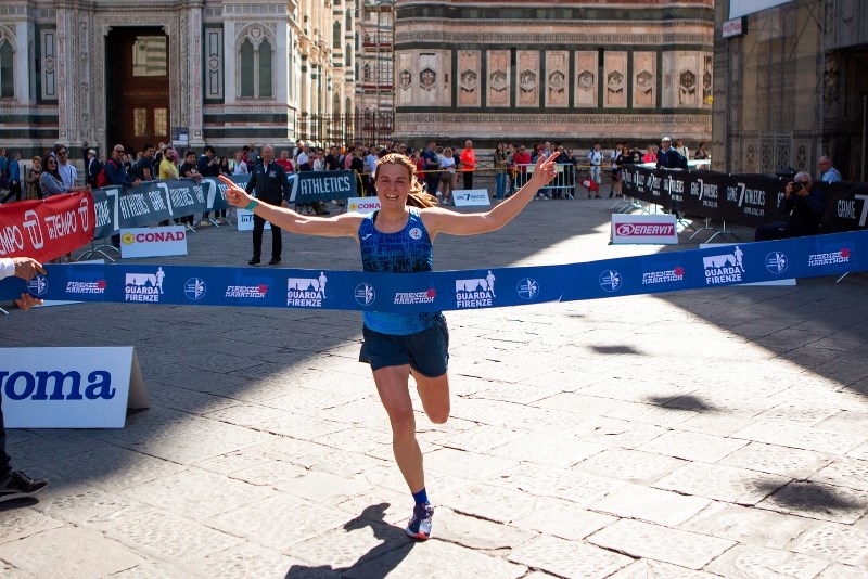 La prima donna all'arrivo