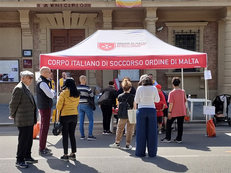 Il gazebo per le prenotazioni delle visite mediche 