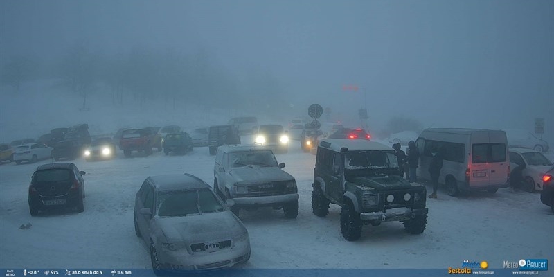 Mugello, un incanto in bianco: le immagini della prima neve