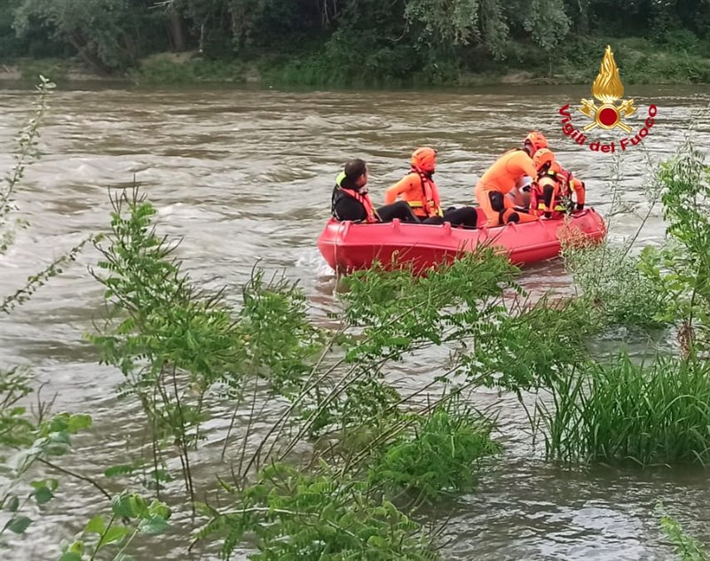 Soccorso pompieri al Parco Fluviale di Pontassieve 