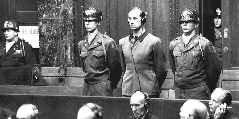 1946, una fase del processo "ai dottori" a Norimberga