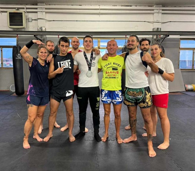 Festeggiamenti alla  Fight & Fitness Academy di Figline