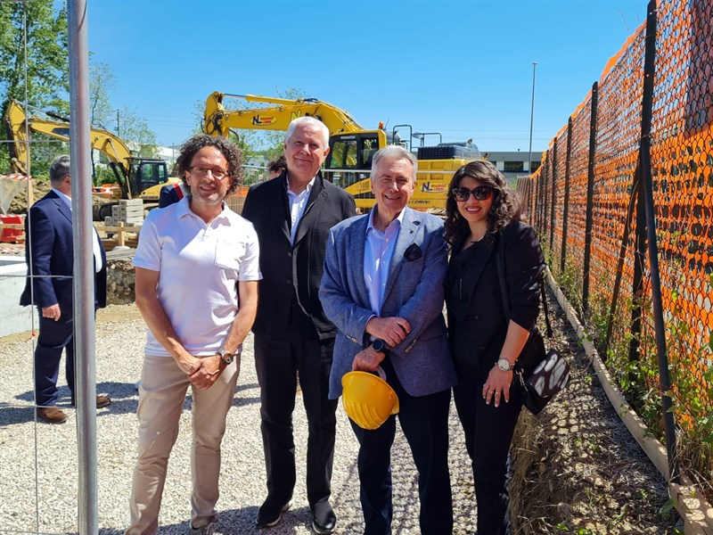 Posa della prima pietra