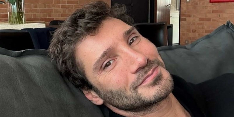 Stefano De Martino, l'albero di Natale 2025