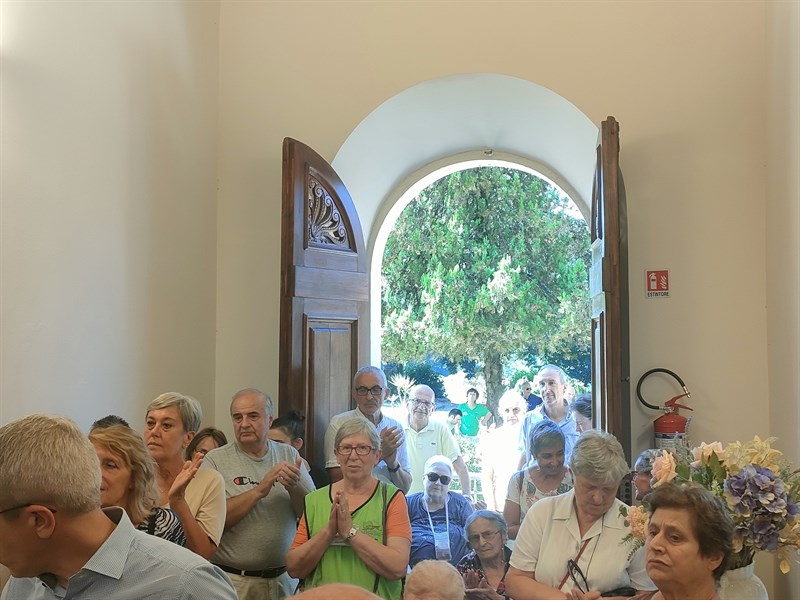 Particolare delle persone presenti 