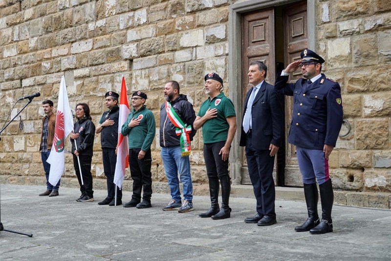 Bellissima cavalcata per Firenze