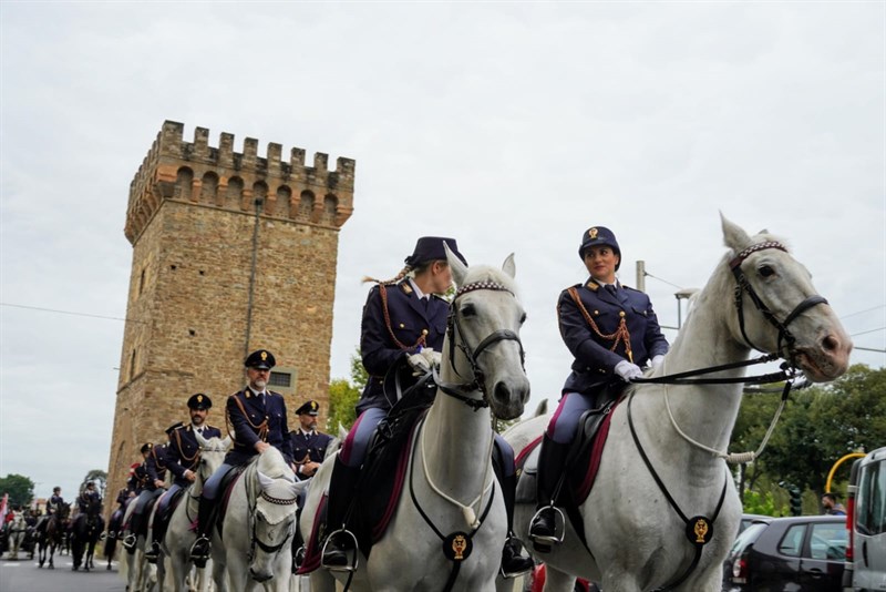 Bellissima cavalcata per Firenze