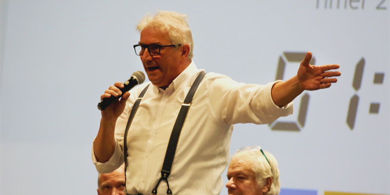 Saverio Zeni ad un confronto elettorale