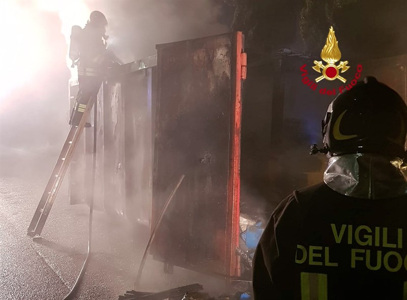 Campi Bisenzio, paura nella notte