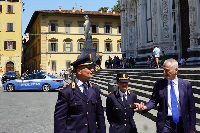 Il Questore in visita agli agenti nel giorno di Ferragosto