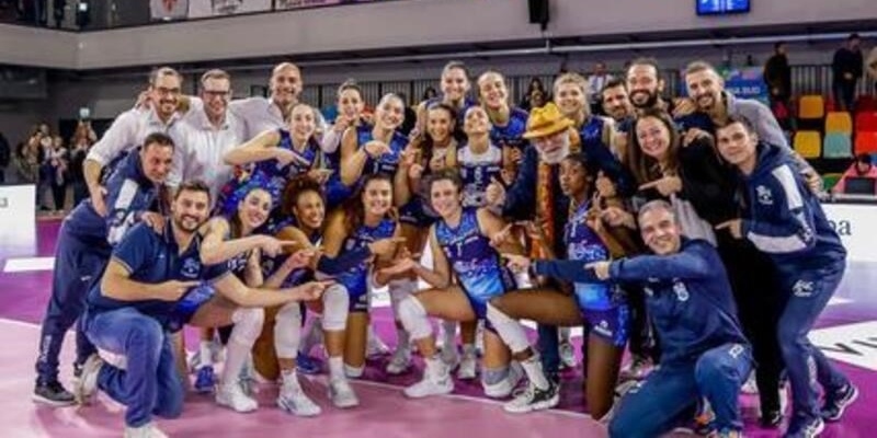 Il Bisonte Firenze trionfa al tie break. Battaglia vinta contro la SMI Roma Volley