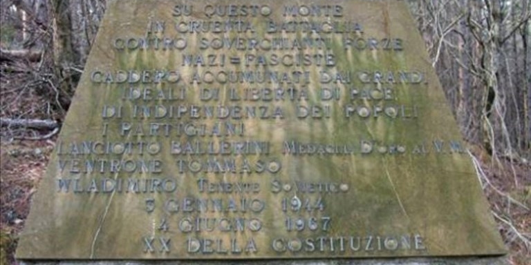 la lapide che ricorda la battaglia di Valibona
