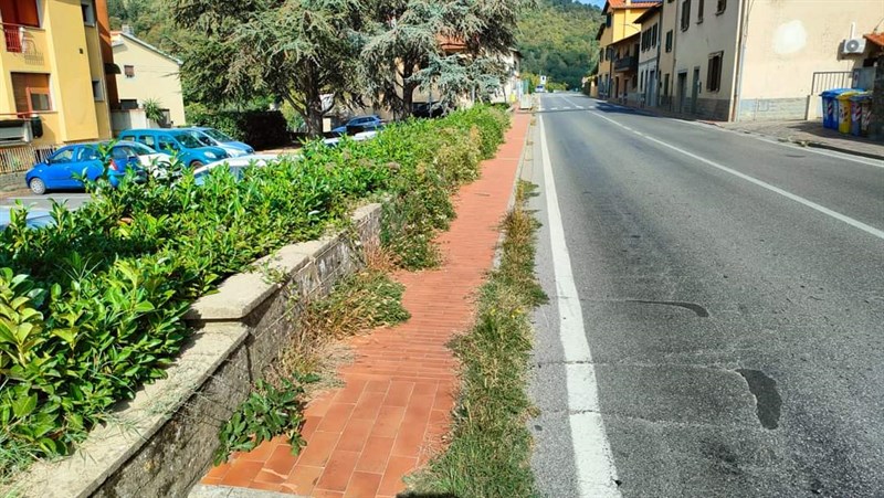 Strade di Scopeti, le foto denuncia di RufinaCheVerrà 