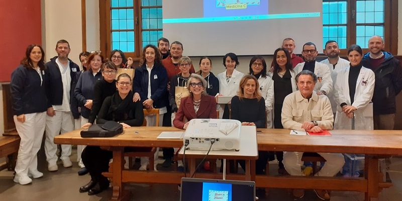 foto dei partecipanti al concorso con la commissione