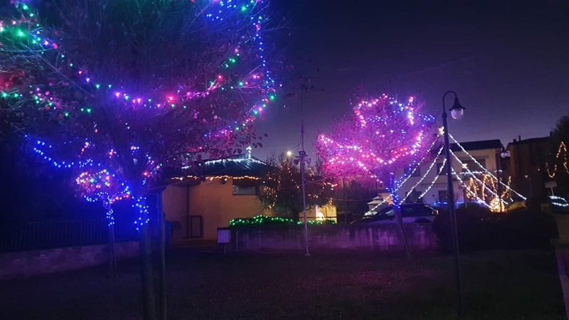 Illuminazione pin Montebonello per Natale