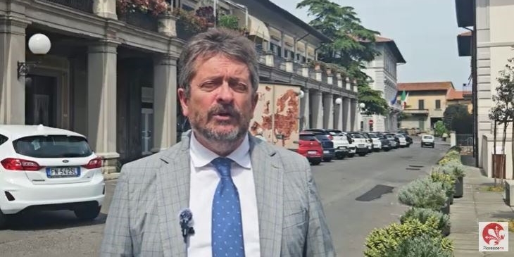 Il sindaco Fossi durante l'intervista