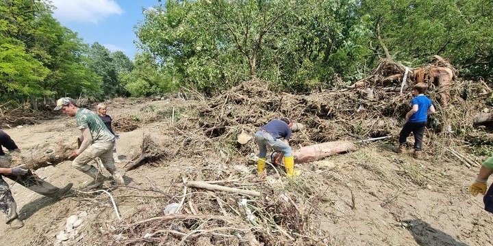 Volontari in azione