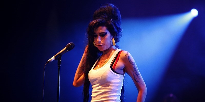 2011 - Muore Ami Winehouse