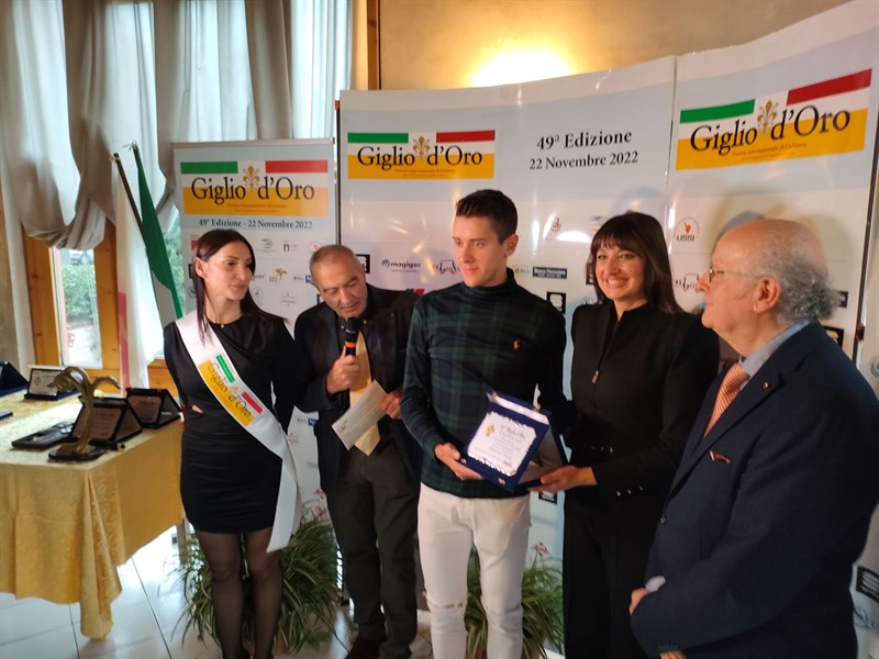 Antonio Tiberi premiato con  il Memorial ”Gastone Nencini”