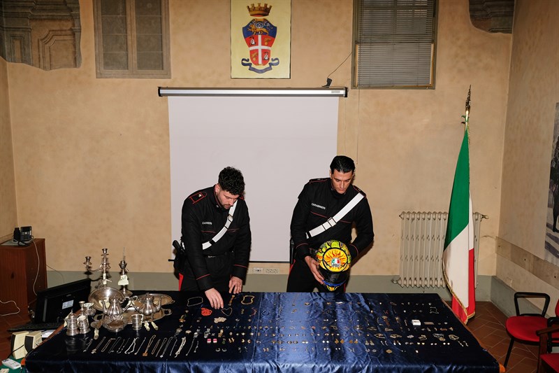 Fra la refurtiva rubata anche un casco di Valentino Rossi