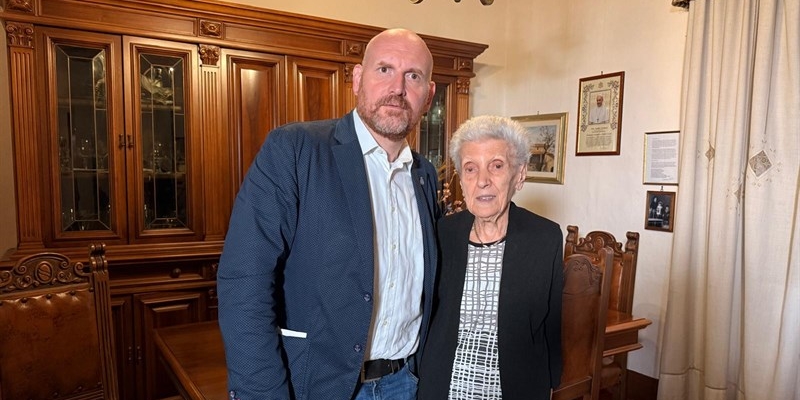 La signora Lotti e il sindaco