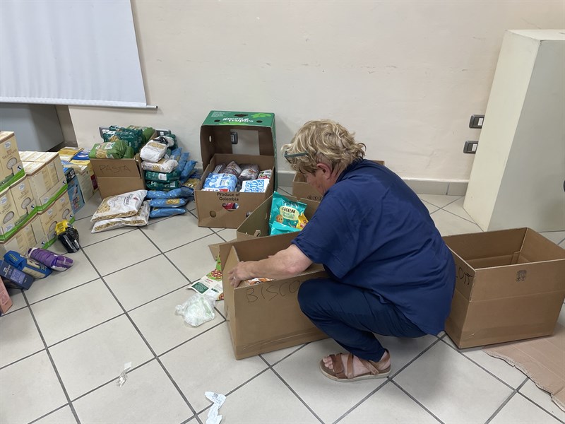 Raccolta generi alimentari