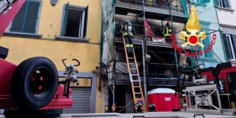 Incendio in macelleria etnica a Firenze, nessuna persona ferita

