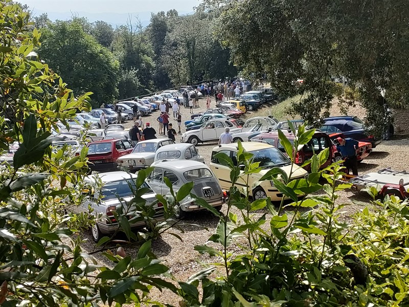 Una significativa panoramica di questo grande raduno  