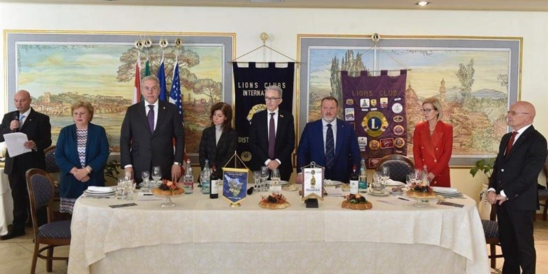 Un particolare del convivio sociale del Lions Club Mugello a Villa il Cerreto  