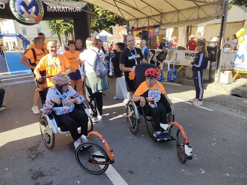 Una splendida pagina solidale della Maratona del  Mugello.