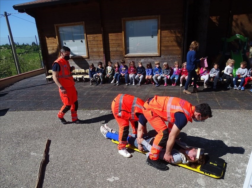 La bella esperienza dei volontari della Misericordia di Bivigliano alla scuola di Caselline