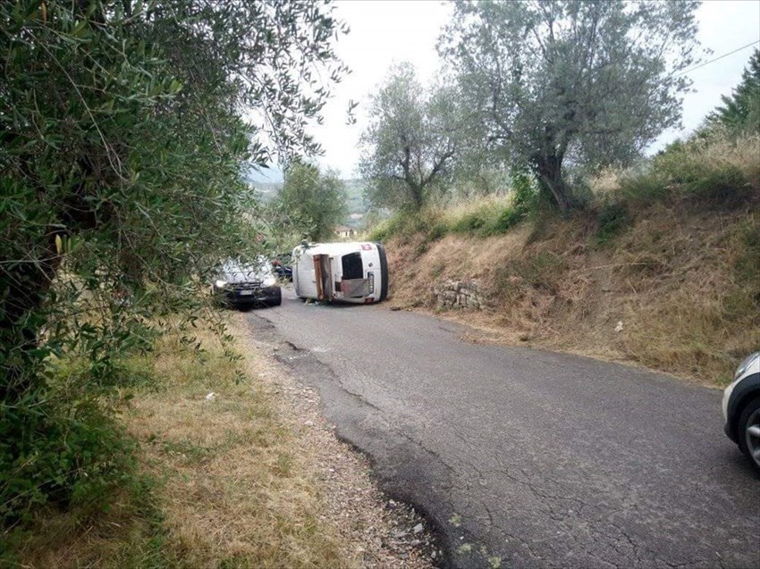 Incidente stradale in Via di Campicuccioli a Pelago