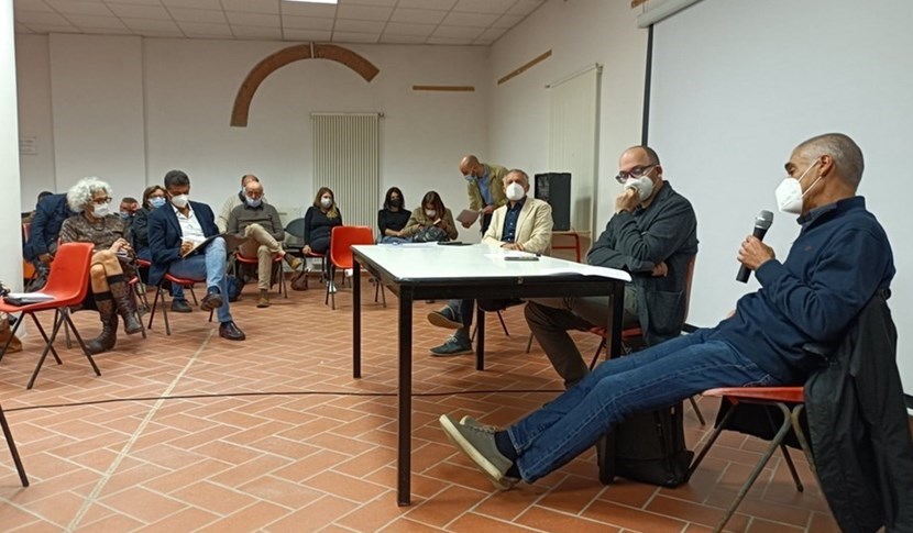 Un momento del confronto