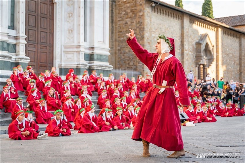 Dante in Piazza nell'appuntamento di Firenze