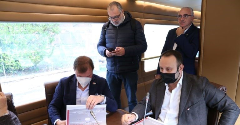 il consiglio metropolitano sul treno per Marradi