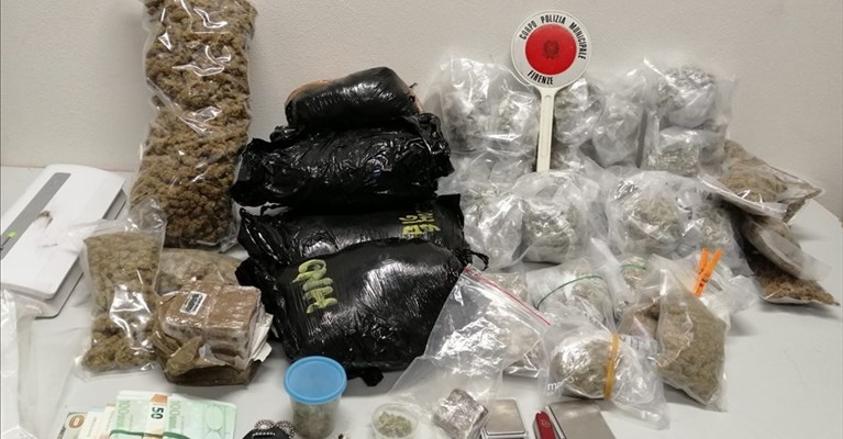 il materiale sequestrato