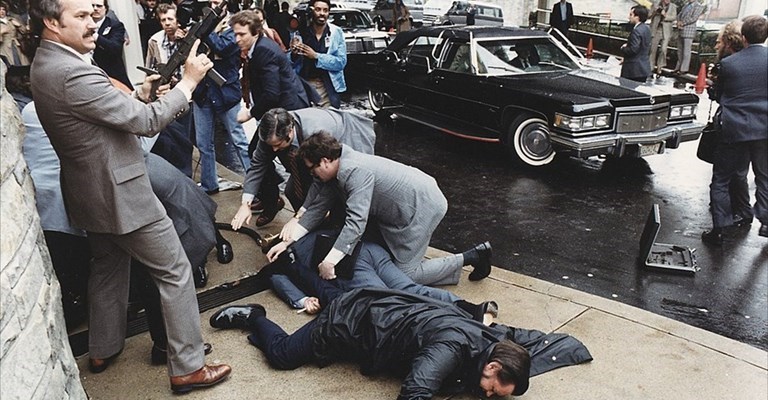 Il caos subito dopo l'attentato al presidente reagan, 1981