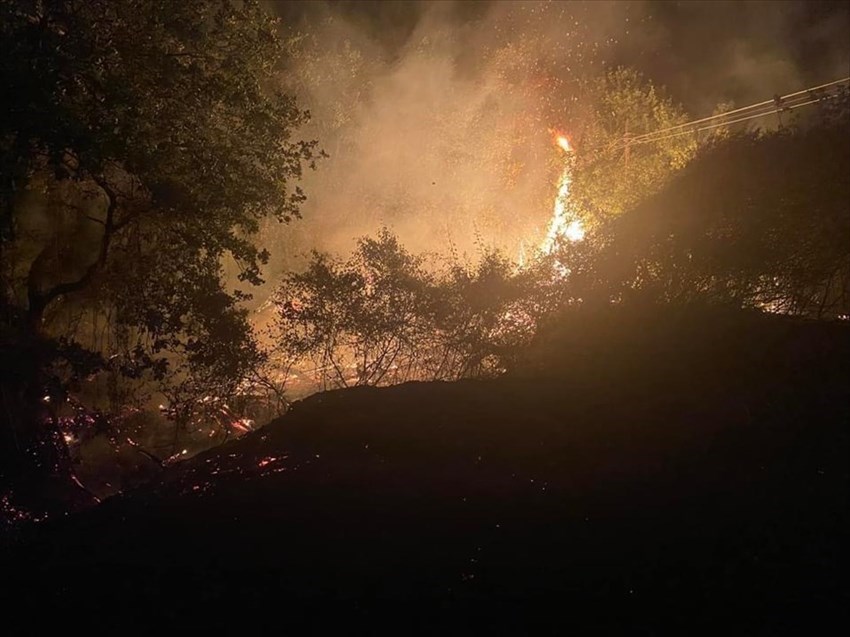 L’incendio nella zona di Rufina