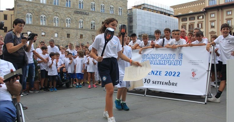 l'arrivo dei tedofori in piazza della Signoria