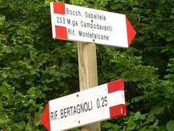 Inciviltà sui sentieri, una lettera del Cai