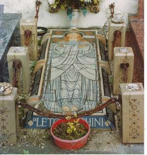 L'arte dei Chini nei cimiteri del Mugello