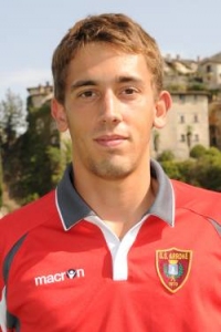 Calcio: Riccardo Mengoni protagonista con la Vibonese